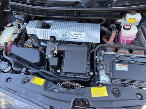 Used 2014 Toyota Prius Three FWD image 20