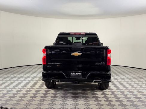 Used 2024 Chevrolet Silverado 1500 High Country AWD/4WD image 9