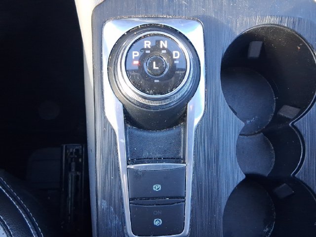 Used 2025 Ford Escape Platinum w/ Premium Technology Package AWD/4WD image 32