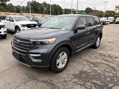 Certified 2022 Ford Explorer XLT w/ Equipment Group 202A