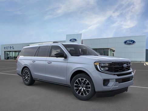 New 2025 Ford Expedition Max Platinum image 9