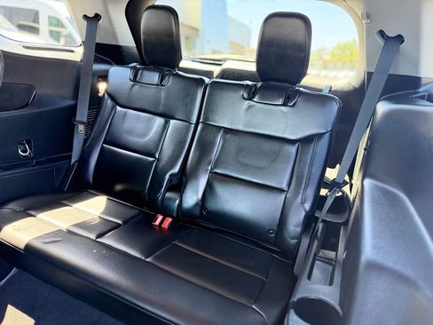 Used 2023 Ford Explorer XLT w/ Equipment Group 202A AWD/4WD image 20