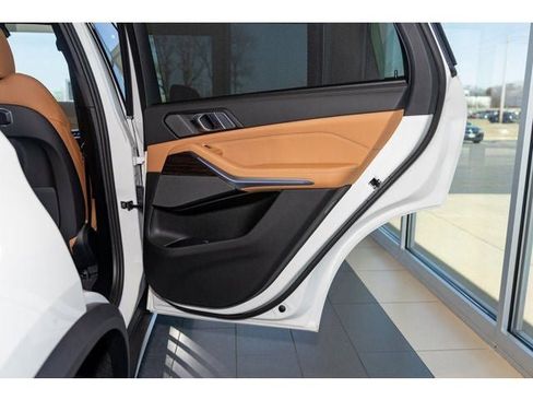New 2026 BMW X5 xDrive40i AWD/4WD image 75