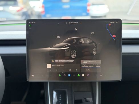 Used 2026 Tesla Model Y Long Range AWD/4WD image 28