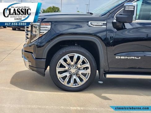 Used 2025 GMC Sierra 1500 Denali w/ Denali Reserve Package AWD/4WD image 12