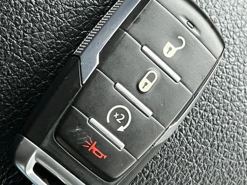 Used 2022 RAM 1500 Big Horn image 32