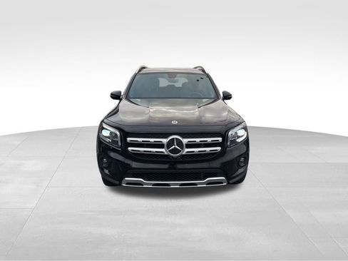 Used 2023 Mercedes-Benz GLB 250 4MATIC image 2
