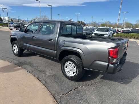 Used 2018 Toyota Tacoma SR w/ SR Convenience Package image 27