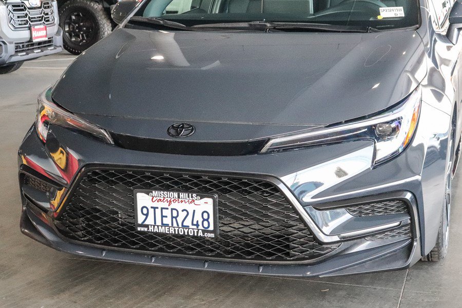 Certified 2025 Toyota Corolla SE w/ SE Premium Package FWD image 9