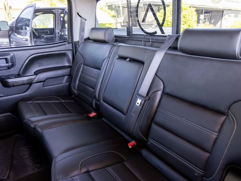 Used 2015 GMC Sierra 2500 Denali w/ Duramax Plus Package AWD/4WD image 31