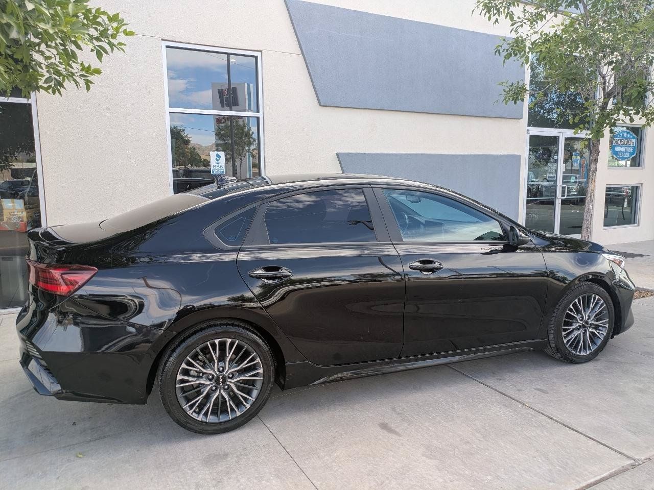 Used 2023 Kia Forte GT-Line w/ GT-Line Premium Package FWD image 7