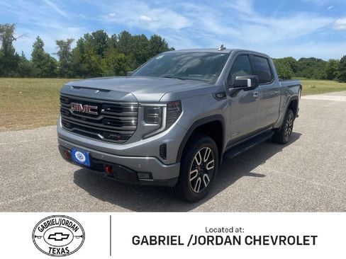 Used 2023 GMC Sierra 1500 AT4 w/ AT4 Premium Package AWD/4WD image 1