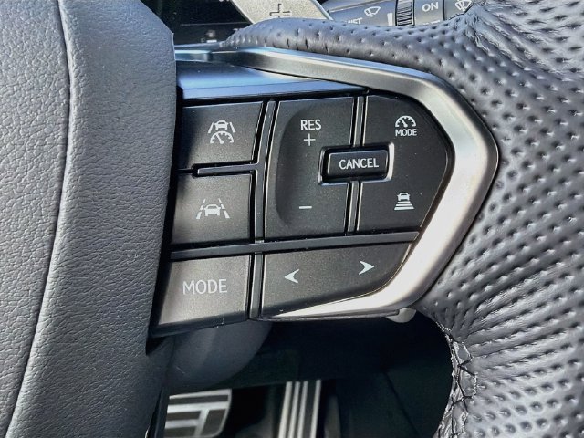 New 2026 Lexus TX 500h AWD image 40