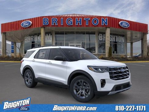 Used 2026 Ford Explorer Active AWD/4WD image 1