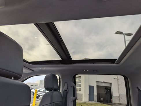 Used 2021 Ford F150 Limited image 18