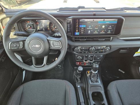 Used 2026 Jeep Wrangler Unlimited Rubicon image 6