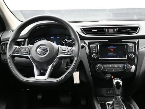 Used 2022 Nissan Rogue Sport S FWD image 6