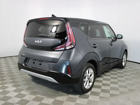 Used 2023 Kia Soul LX w/ Option Group 015 FWD image 28