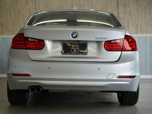 Used 2015 BMW 328i Sedan RWD image 9