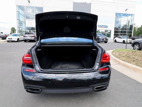 Used 2017 BMW 750i xDrive image 54