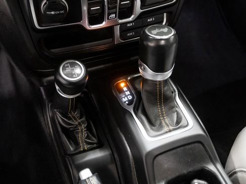 Used 2021 Jeep Wrangler Unlimited Sahara image 21