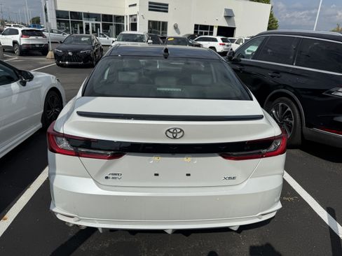 Used 2026 Toyota Camry XSE AWD/4WD image 7