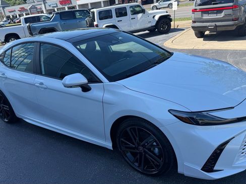 Used 2026 Toyota Camry XSE FWD image 7