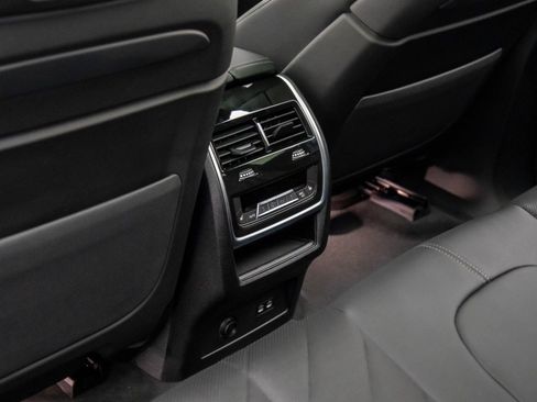 New 2026 BMW X5 xDrive50e w/ Executive Package image 19