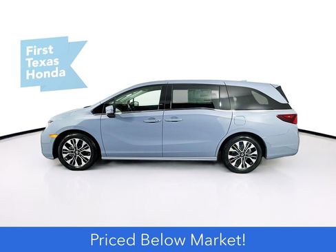 New 2026 Honda Odyssey Elite image 4