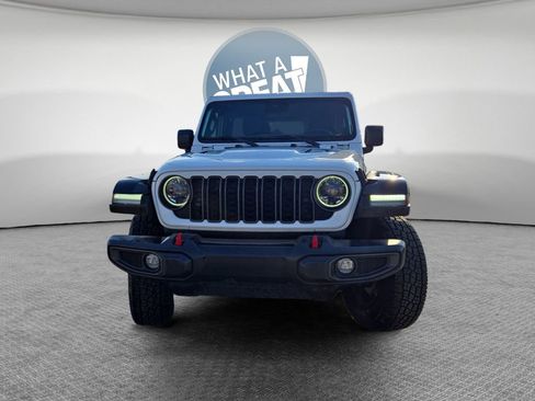 Used 2024 Jeep Wrangler Unlimited Rubicon AWD/4WD image 9