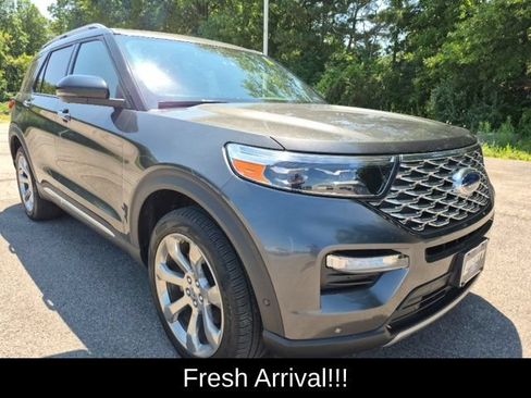 Used 2020 Ford Explorer Platinum w/ Premium Technology Package AWD/4WD image 11