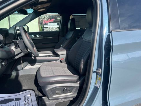 New 2026 Ford Explorer ST-Line w/ ST-Line Street Pack image 10