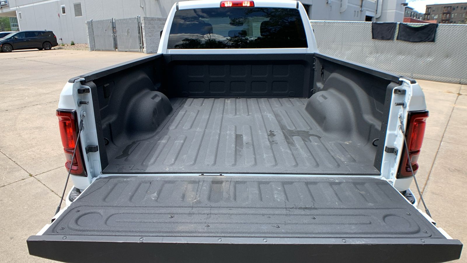 Used 2025 RAM 2500 Big Horn AWD/4WD image 26