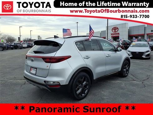 Used 2020 Kia Sportage S w/ S Sunroof Package image 3