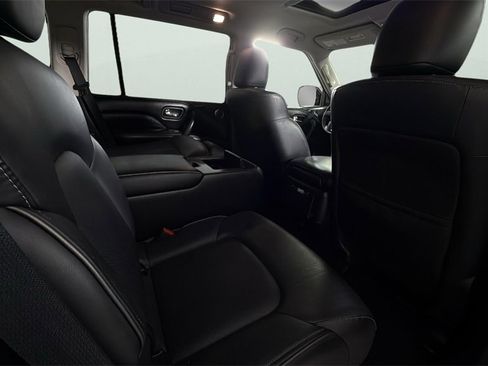 Used 2024 INFINITI QX80 Luxe image 35