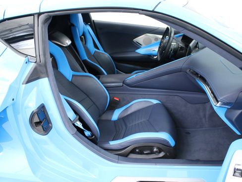 Used 2023 Chevrolet Corvette Stingray Premium Cpe w/ Z51 Performance Package RWD image 29