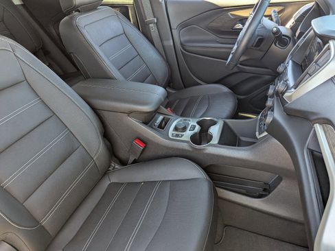 Used 2024 GMC Terrain Denali w/ Black Diamond Edition image 11