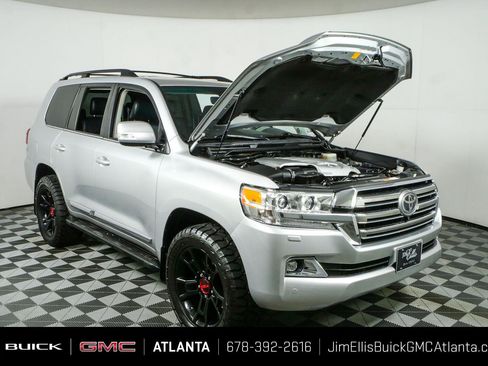 Used 2017 Toyota Land Cruiser AWD/4WD image 37
