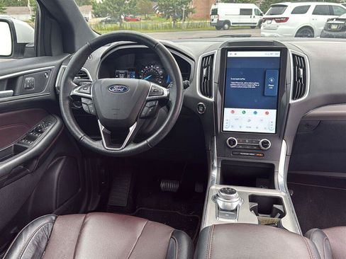 Used 2022 Ford Edge Titanium w/ Equipment Group 301A AWD/4WD image 13