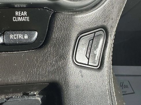 Used 2020 Chevrolet Suburban LT w/ RST Edition image 34