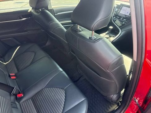 Used 2024 Toyota Camry SE FWD image 17