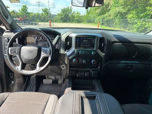 Used 2020 Chevrolet Silverado 1500 RST AWD/4WD image 15