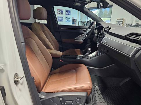 Used 2022 Audi Q3 2.0T Premium w/ Convenience Package image 11