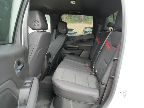 Used 2023 Chevrolet Colorado Z71 w/ Z71 Convenience Package 2 AWD/4WD image 35