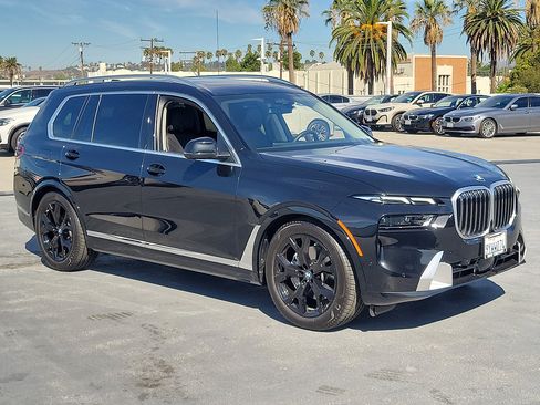 Used 2026 BMW X7 xDrive40i AWD/4WD image 4