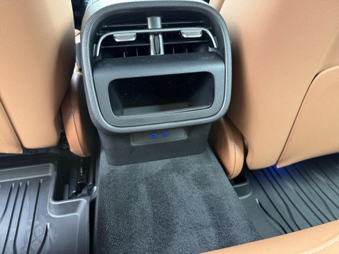New 2026 Mercedes-Benz E 450 4MATIC Sedan image 16
