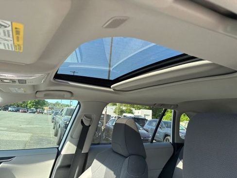 Used 2023 Toyota RAV4 XLE w/ Convenience Package image 6