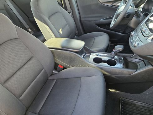 Used 2022 Chevrolet Malibu RS image 10