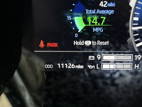 Certified 2026 Toyota Tundra Limited AWD/4WD image 15
