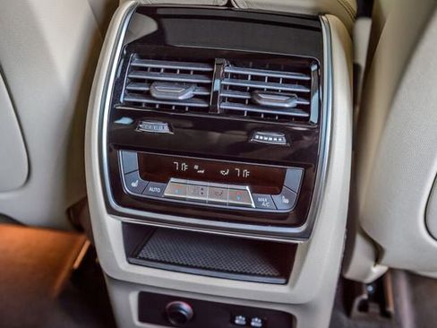 Used 2019 BMW X7 xDrive40i w/ Premium Package image 49